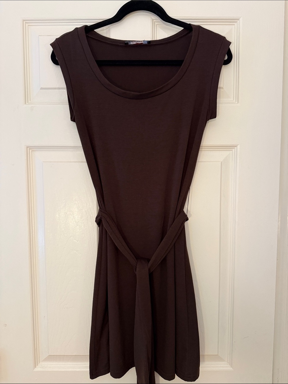 Brown Scoop Neck Tie-Waist lightweight Dress